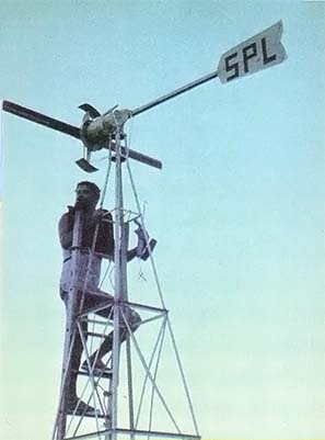 
Hilbertz used wind generators to provide electrical power.
